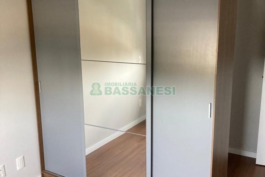 Apartamento com 65m², 2 dormitórios, 1 vaga, no bairro Panazzolo em Caxias do Sul para Alugar