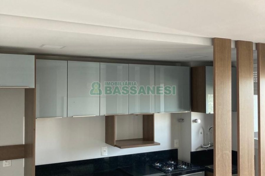 Apartamento com 65m², 2 dormitórios, 1 vaga, no bairro Panazzolo em Caxias do Sul para Alugar