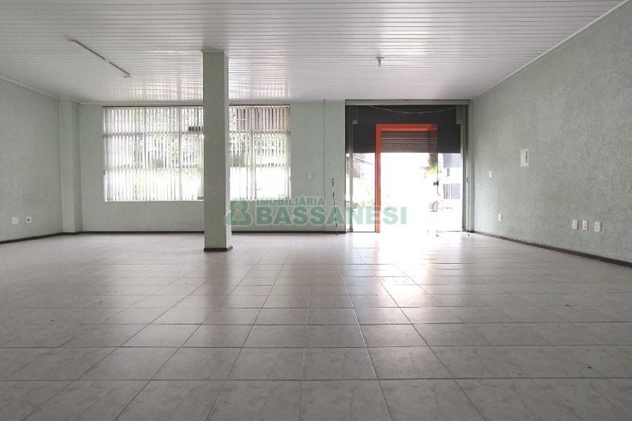 Loja com 106m², no bairro Sagrada Família em Caxias do Sul para Alugar
