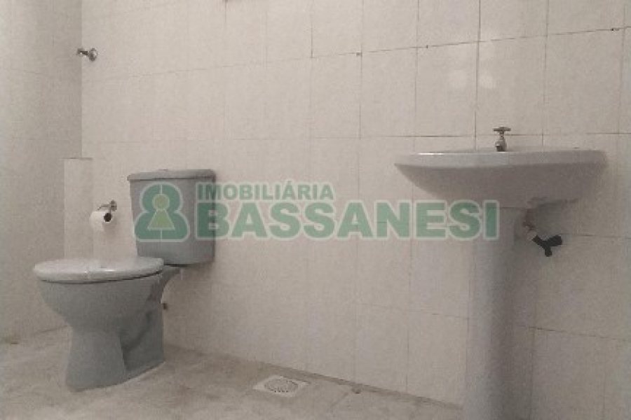 Loja com 106m², no bairro Sagrada Família em Caxias do Sul para Alugar