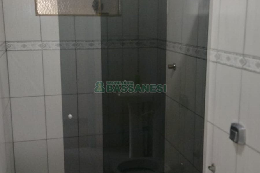 Casa com 115m², 3 dormitórios, 1 vaga, no bairro Desvio Rizzo em Caxias do Sul para Comprar