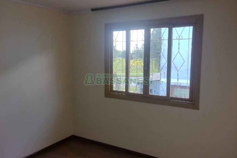 Casa com 115m², 3 dormitórios, 1 vaga, no bairro Desvio Rizzo em Caxias do Sul para Comprar