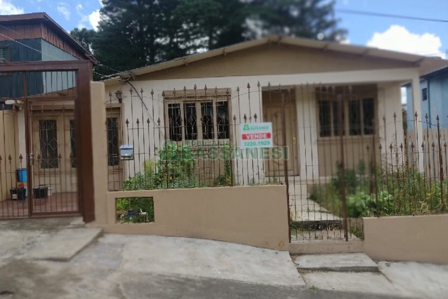 Casa com 115m², 3 dormitórios, 1 vaga, no bairro Desvio Rizzo em Caxias do Sul para Comprar