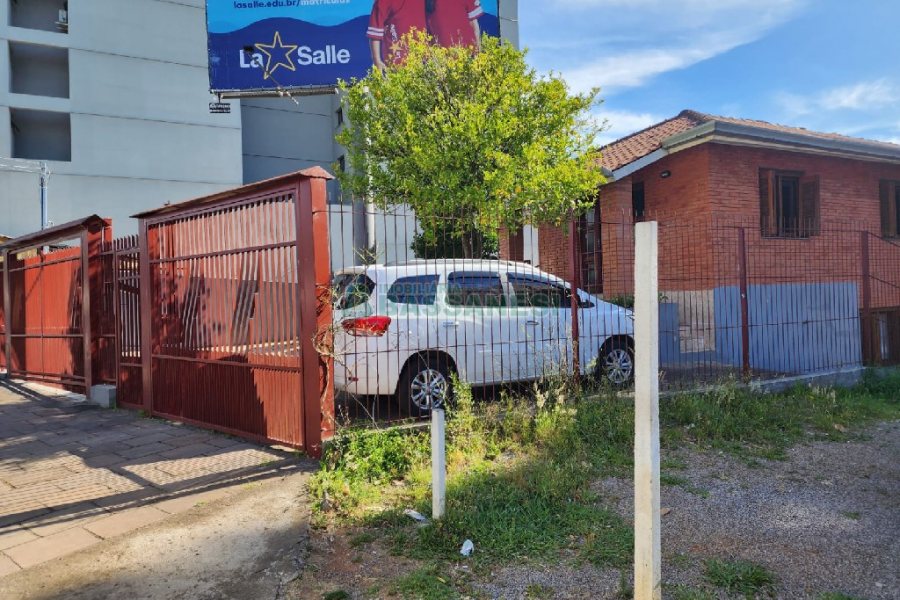 Casa, no bairro Santa Catarina em Caxias do Sul para Comprar