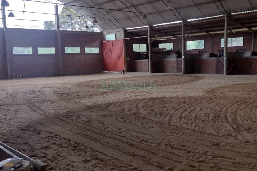 Chácara, no bairro Centro em Caxias do Sul para Comprar