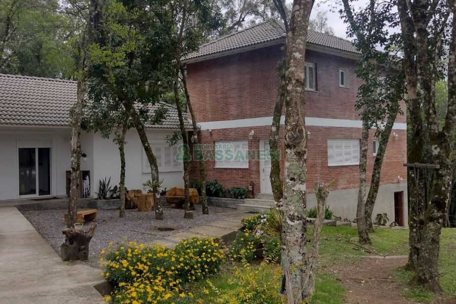 Chácara, no bairro Centro em Caxias do Sul para Comprar