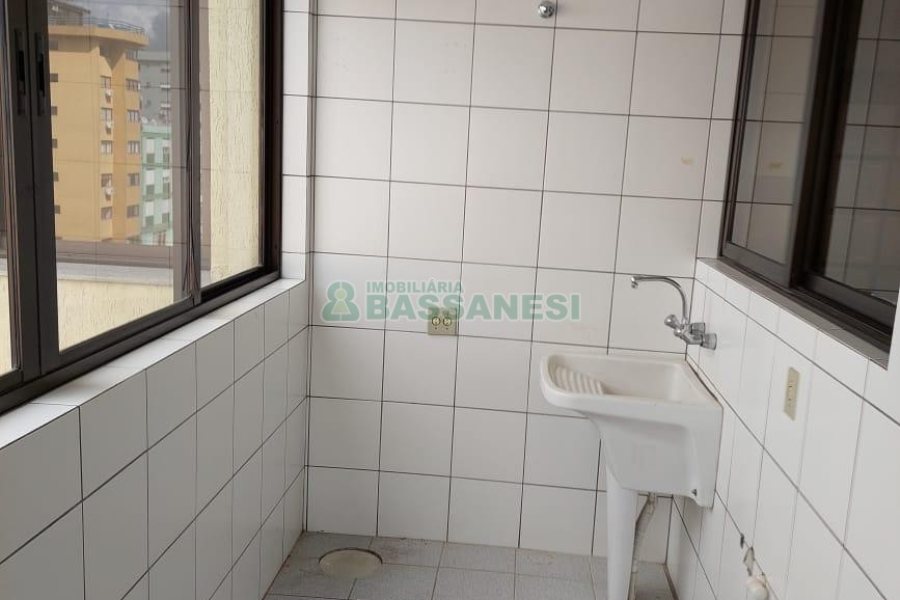 Apartamento com 230m², 2 dormitórios, 2 vagas, no bairro Lourdes em Caxias do Sul para Alugar ou Comprar