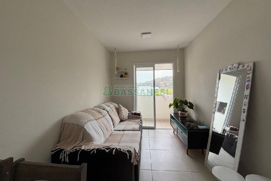 Apto Mobiliado com 52m², 2 dormitórios, 1 vaga, no bairro São Luiz em Caxias do Sul para Alugar