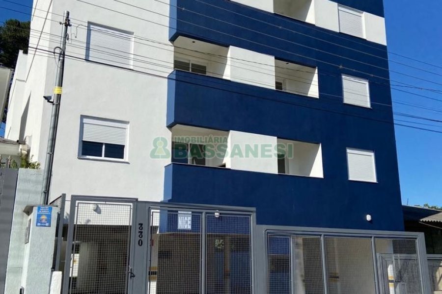 Apto Mobiliado com 52m², 2 dormitórios, 1 vaga, no bairro São Luiz em Caxias do Sul para Alugar