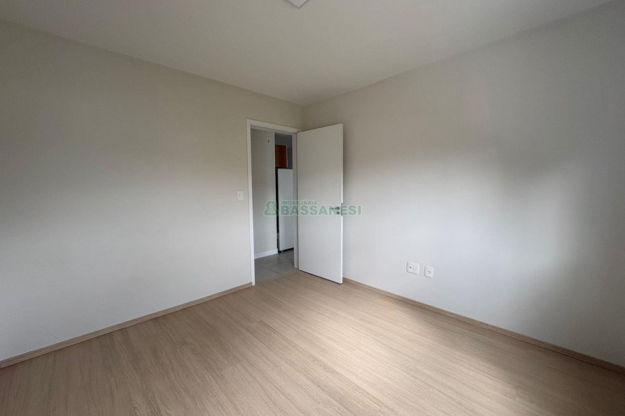 Apartamento com 52m², 2 dormitórios, 1 vaga, no bairro São Luiz em Caxias do Sul para Alugar