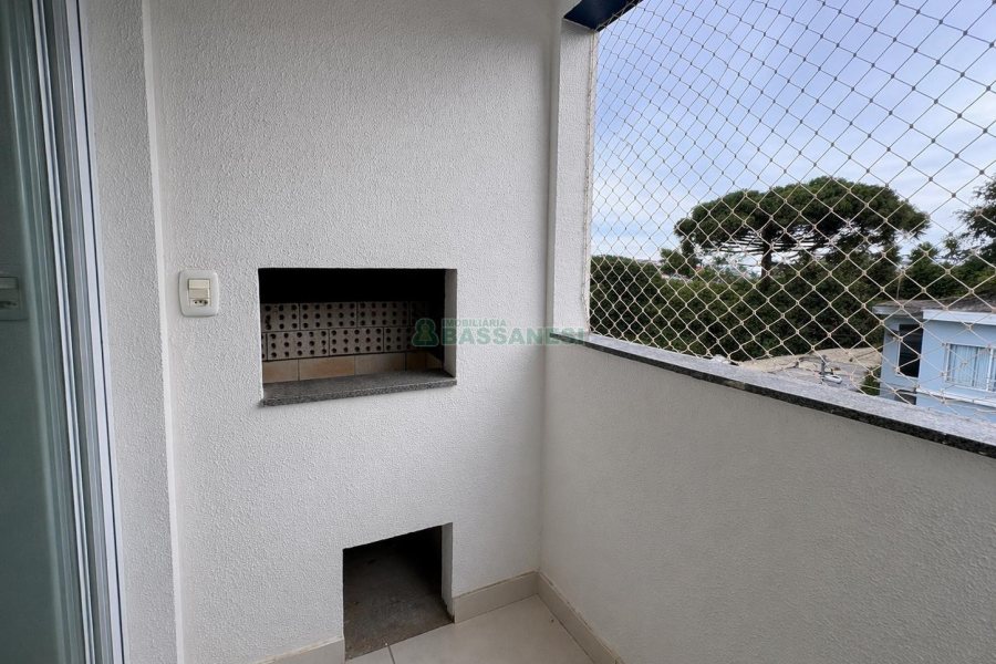 Apartamento com 52m², 2 dormitórios, 1 vaga, no bairro São Luiz em Caxias do Sul para Alugar