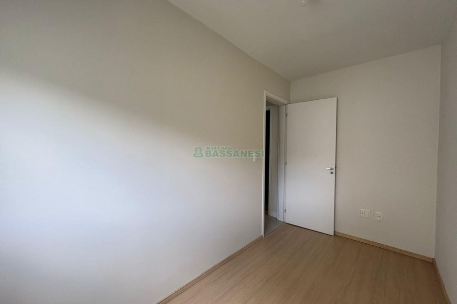 Apartamento com 52m², 2 dormitórios, 1 vaga, no bairro São Luiz em Caxias do Sul para Alugar