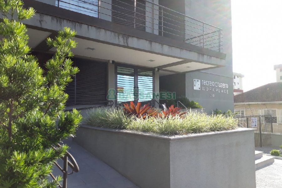 Sala com 40m², 1 vaga, no bairro Pio X em Caxias do Sul para Comprar