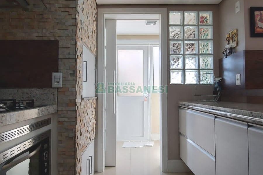 Apto Mobiliado com 277m², 2 dormitórios, 4 vagas, no bairro Jardim América em Caxias do Sul para Alugar ou Comprar