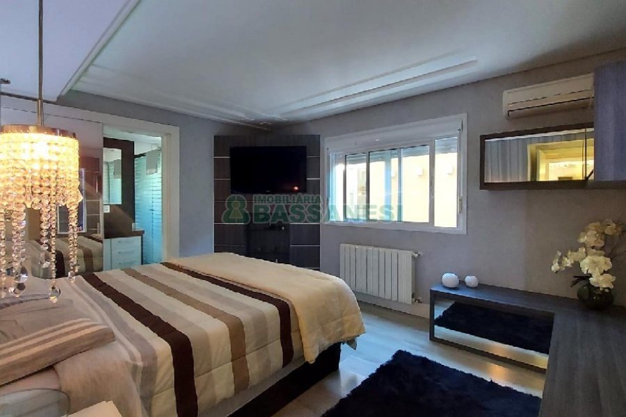 Apto Mobiliado com 277m², 2 dormitórios, 4 vagas, no bairro Jardim América em Caxias do Sul para Alugar ou Comprar