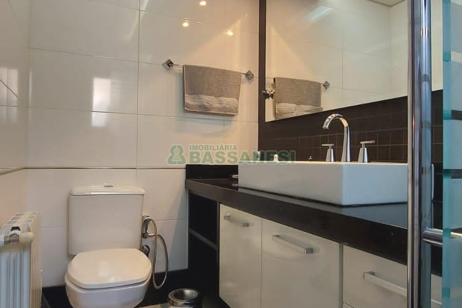 Apto Mobiliado com 277m², 2 dormitórios, 4 vagas, no bairro Jardim América em Caxias do Sul para Alugar ou Comprar