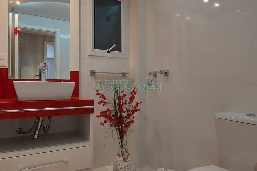 Apto Mobiliado com 277m², 2 dormitórios, 4 vagas, no bairro Jardim América em Caxias do Sul para Alugar ou Comprar