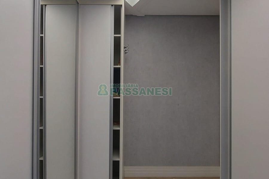 Apto Mobiliado com 277m², 2 dormitórios, 4 vagas, no bairro Jardim América em Caxias do Sul para Alugar ou Comprar