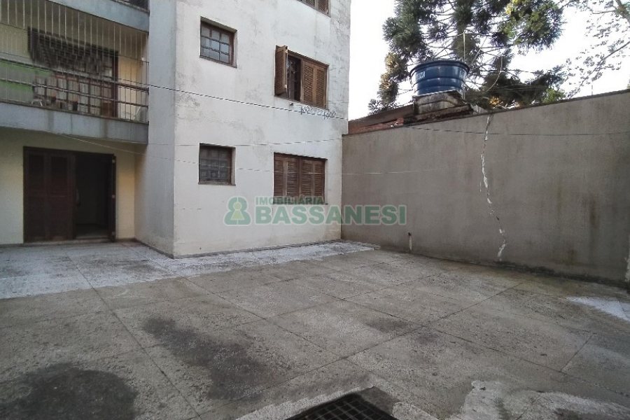Apartamento com 110m², 2 dormitórios, 1 vaga, no bairro Medianeira em Caxias do Sul para Alugar