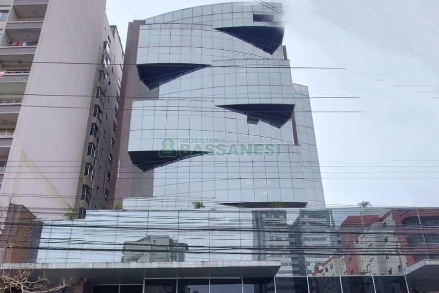 Sala com 80m², no bairro Centro em Caxias do Sul para Alugar