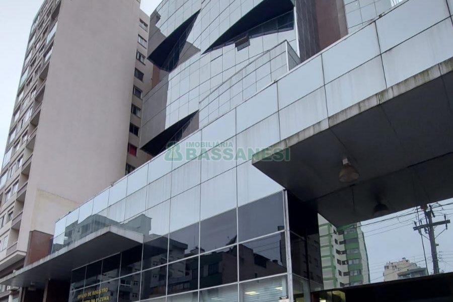 Sala com 80m², no bairro Centro em Caxias do Sul para Alugar