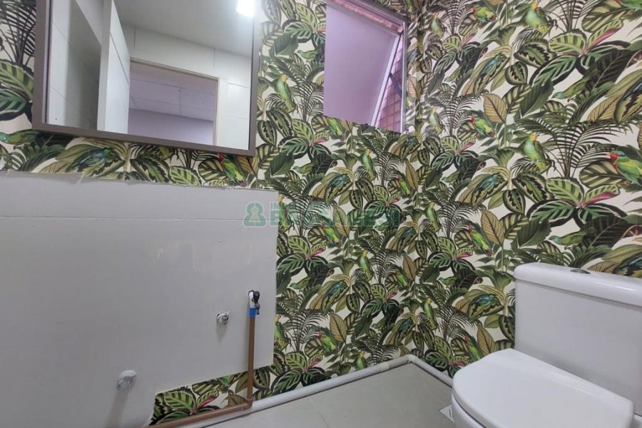 Sala com 80m², no bairro Centro em Caxias do Sul para Alugar