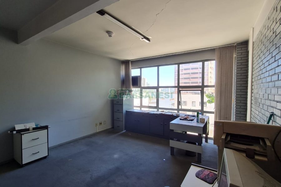 Sala com 34m², no bairro São Pelegrino em Caxias do Sul para Comprar