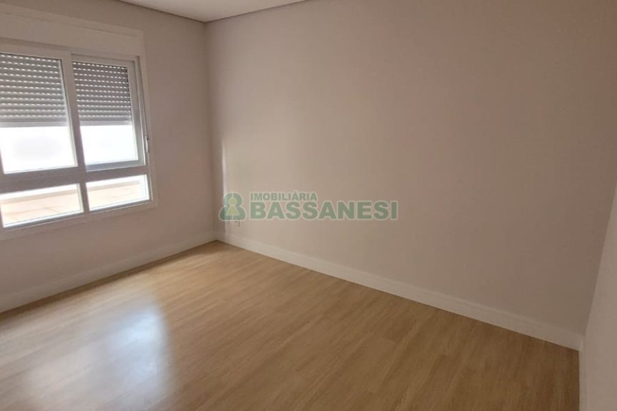 Apartamento com 276m², 3 dormitórios, 2 vagas, no bairro Pio X em Caxias do Sul para Comprar