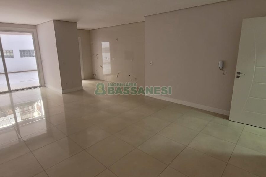 Apartamento com 276m², 3 dormitórios, 2 vagas, no bairro Pio X em Caxias do Sul para Comprar