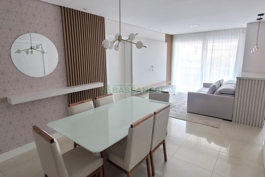 Apartamento com 165m², 3 dormitórios, 3 vagas, no bairro Pio X em Caxias do Sul para Comprar