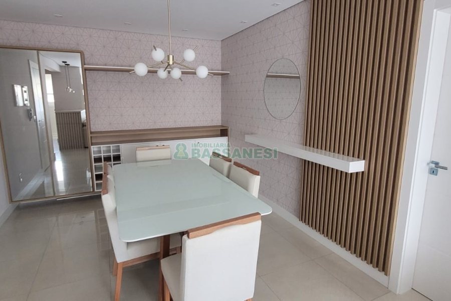 Apartamento com 165m², 3 dormitórios, 3 vagas, no bairro Pio X em Caxias do Sul para Comprar