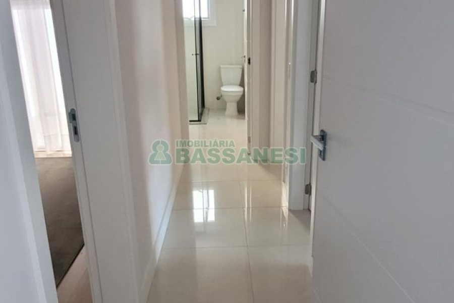Apartamento com 165m², 3 dormitórios, 3 vagas, no bairro Pio X em Caxias do Sul para Comprar