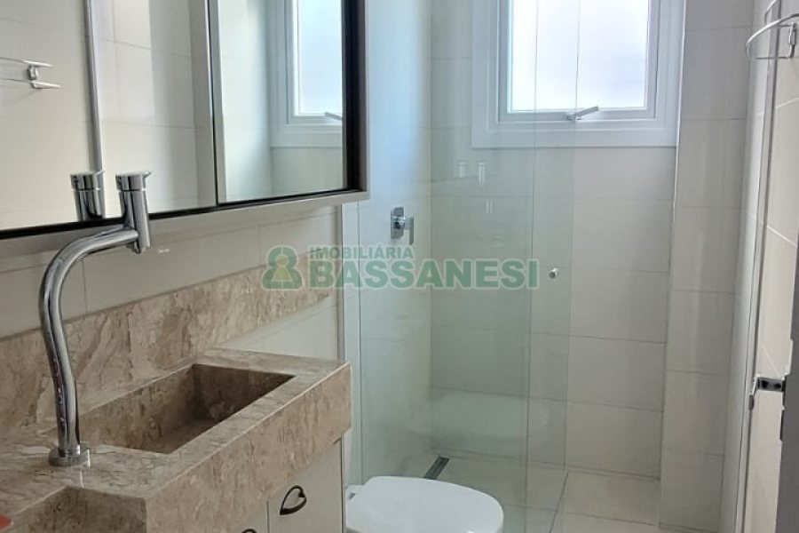 Apartamento com 165m², 3 dormitórios, 3 vagas, no bairro Pio X em Caxias do Sul para Comprar