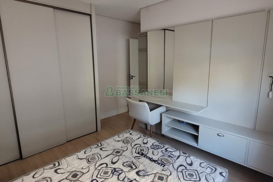 Apartamento com 165m², 3 dormitórios, 3 vagas, no bairro Pio X em Caxias do Sul para Comprar