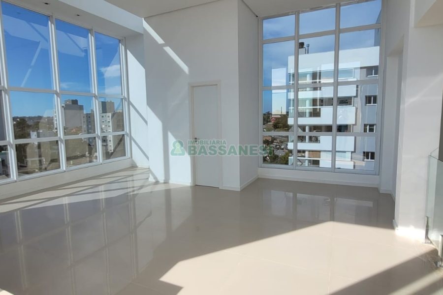 Apto/Cobertura com 308m², 4 dormitórios, 2 vagas, no bairro Lourdes em Caxias do Sul para Comprar