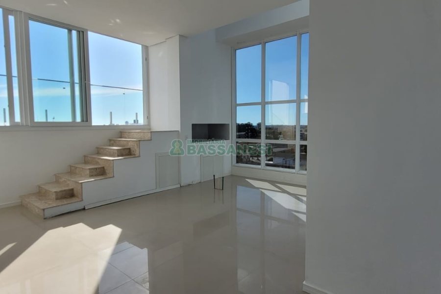Apto/Cobertura com 308m², 4 dormitórios, 2 vagas, no bairro Lourdes em Caxias do Sul para Comprar