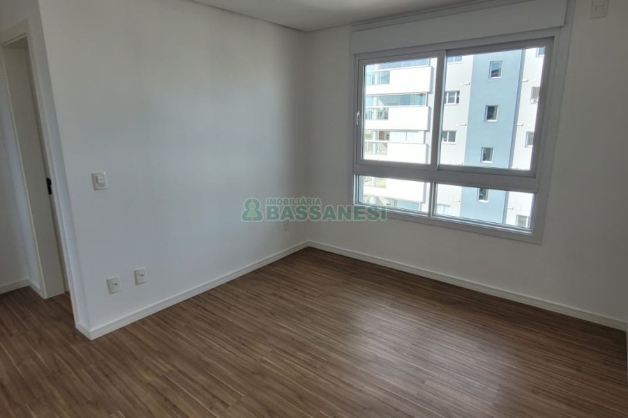 Apto/Cobertura com 308m², 4 dormitórios, 2 vagas, no bairro Lourdes em Caxias do Sul para Comprar