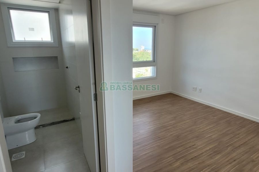 Apto/Cobertura com 308m², 4 dormitórios, 2 vagas, no bairro Lourdes em Caxias do Sul para Comprar