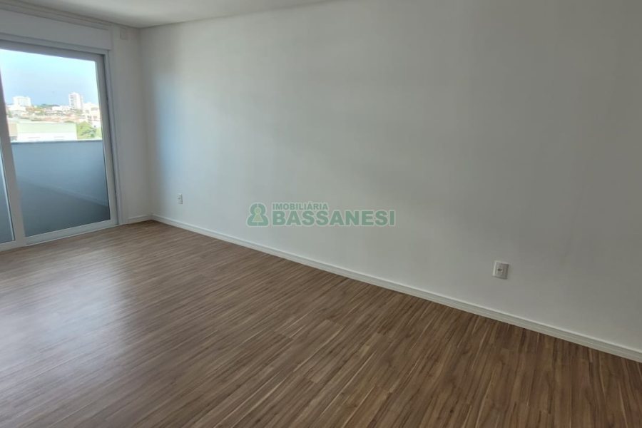 Apto/Cobertura com 308m², 4 dormitórios, 2 vagas, no bairro Lourdes em Caxias do Sul para Comprar