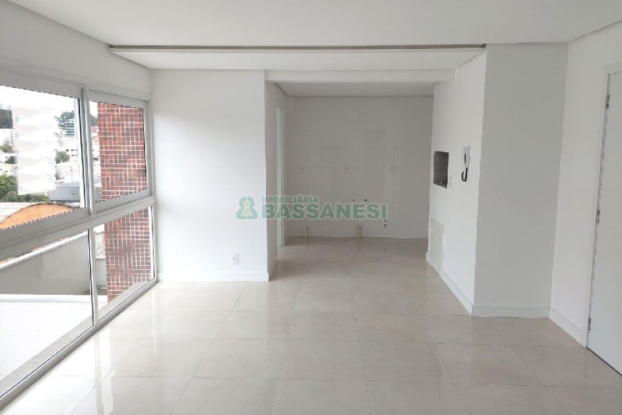 Apartamento com 78m², 2 dormitórios, 2 vagas, no bairro Pio X em Caxias do Sul para Alugar