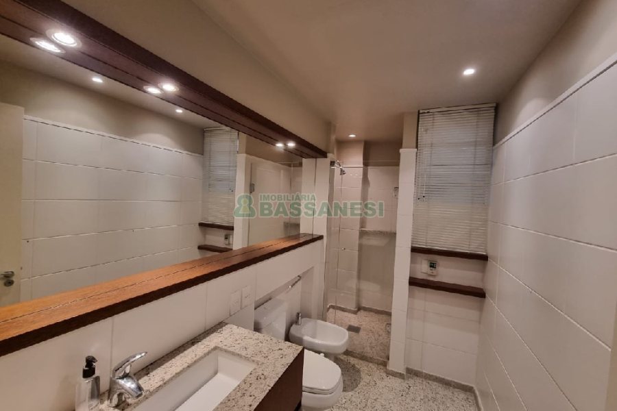 Apto/Cobertura com 297m², 3 dormitórios, 3 vagas, no bairro Lourdes em Caxias do Sul para Comprar