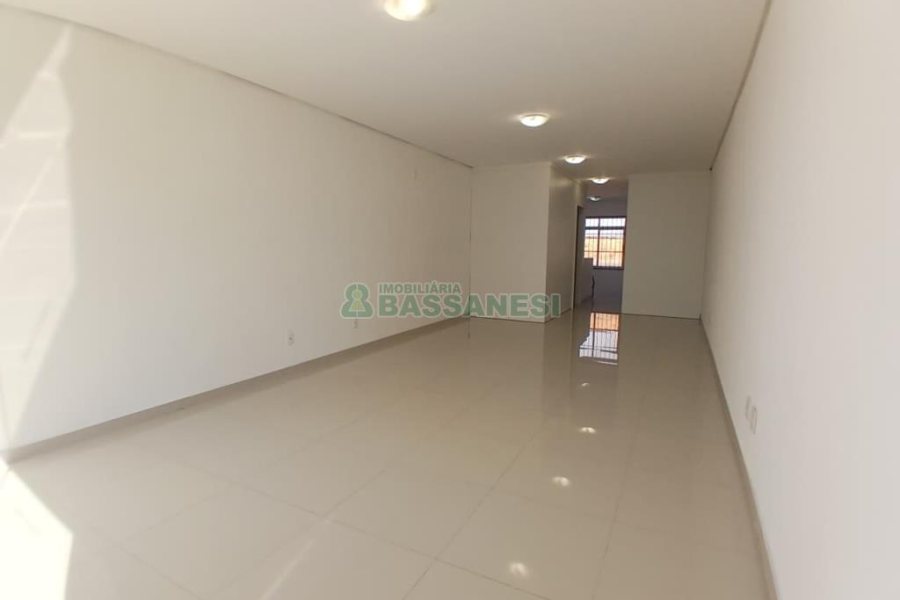 Loja com 90m², no bairro Pio X em Caxias do Sul para Alugar