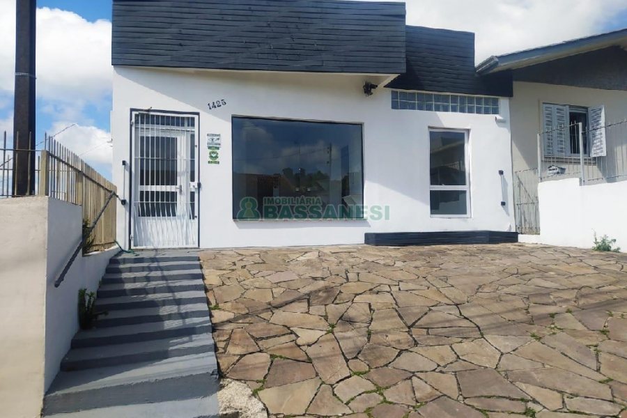 Loja com 80m², no bairro Desvio Rizzo em Caxias do Sul para Alugar