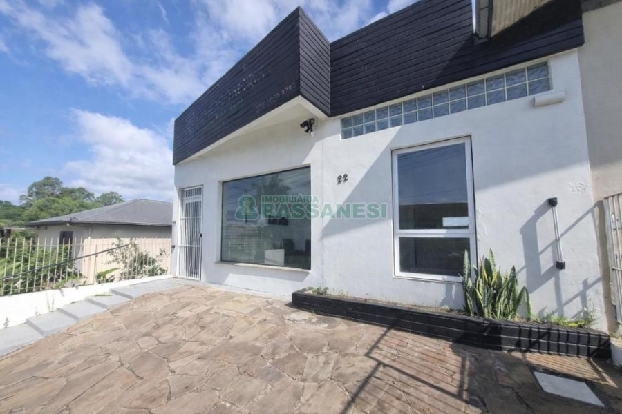 Loja com 80m², no bairro Desvio Rizzo em Caxias do Sul para Alugar