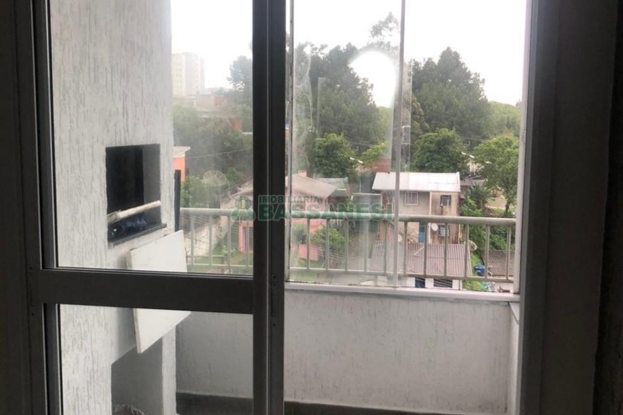 Apartamento com 56m², 2 dormitórios, 1 vaga, no bairro Kayser em Caxias do Sul para Alugar