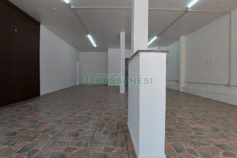 Loja com 100m², no bairro Centro em Caxias do Sul para Alugar