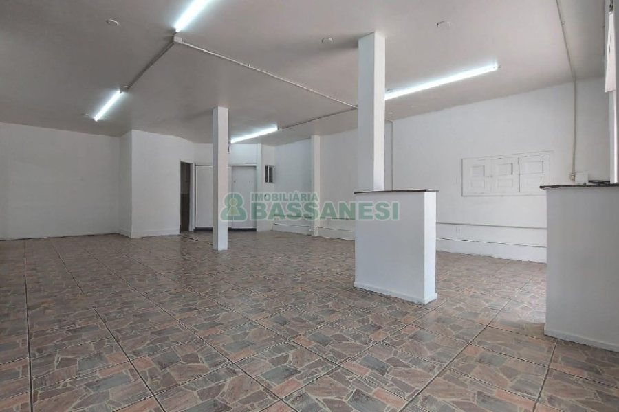Loja com 100m², no bairro Centro em Caxias do Sul para Alugar
