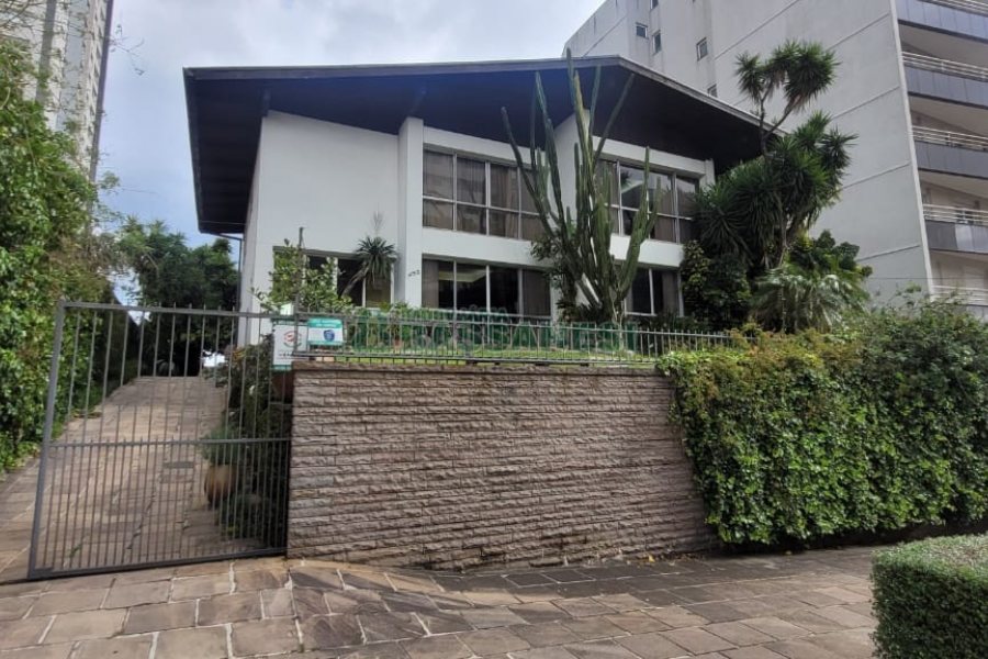 Casa com 1000m², 8 dormitórios, 3 vagas, no bairro Lourdes em Caxias do Sul para Alugar ou Comprar