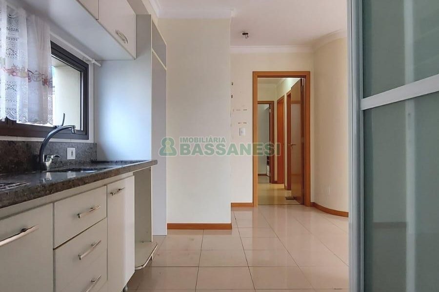 Apartamento com 100m², 3 dormitórios, 2 vagas, no bairro São Pelegrino em Caxias do Sul para Comprar