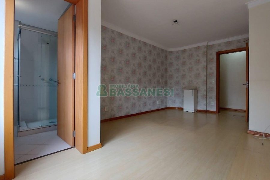 Apartamento com 100m², 3 dormitórios, 2 vagas, no bairro São Pelegrino em Caxias do Sul para Comprar